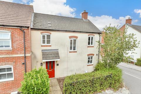 3 bedroom end of terrace house for sale, Finn Farm Road, Ashford, Kent