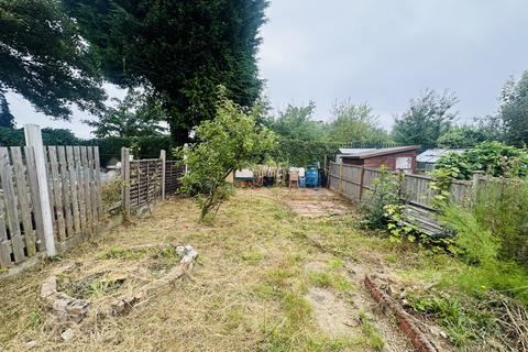 3 bedroom semi-detached house to rent, Causeway Green Road,  Oldbury, B68