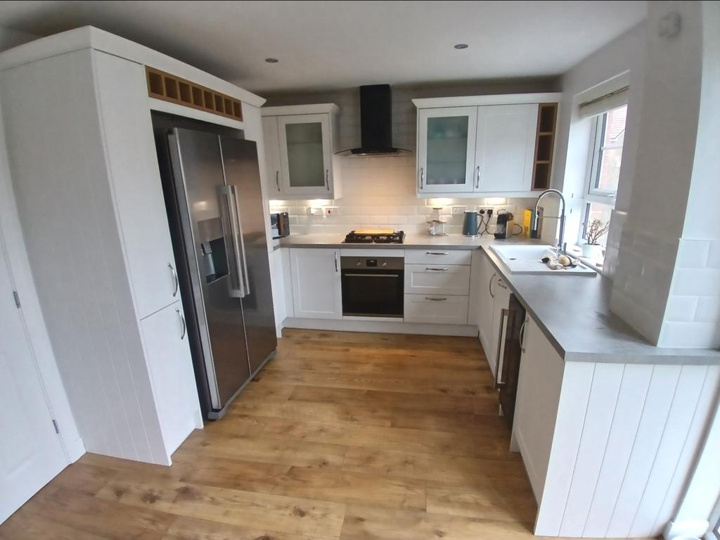 Dining kitchen