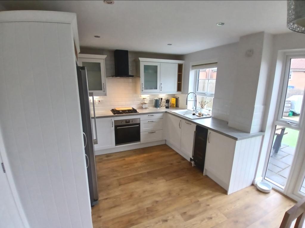 Dining kitchen