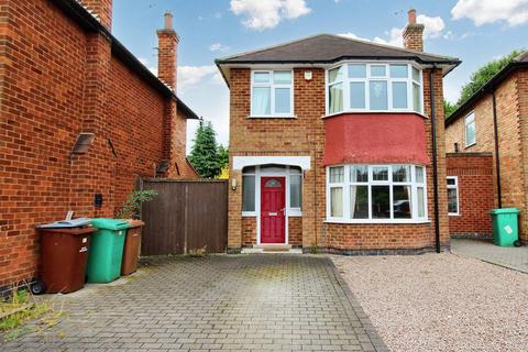 Heckington Drive, Nottingham, NG8 1LF