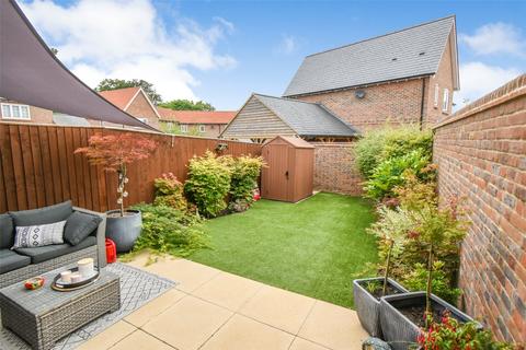 22 Brick Work Lane, Hook, RG27 9YT
