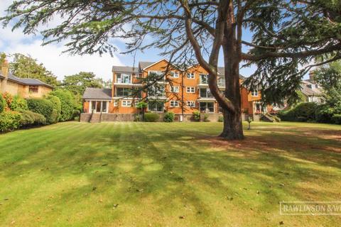 3 bedroom apartment for sale, 62 Palace Road, East Molesey KT8