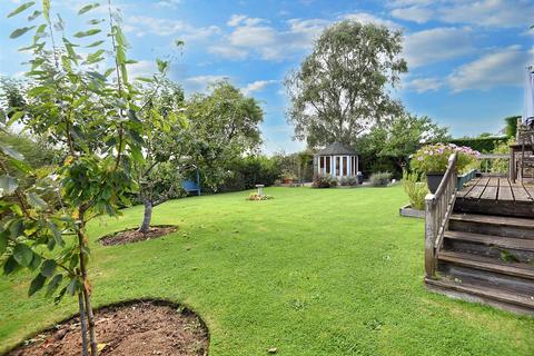 3 bedroom detached bungalow for sale, Nutmead Close, Child Okeford