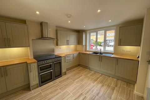 24 Jenks Road, Wombourne, Wolverhampton, WV5 0BL