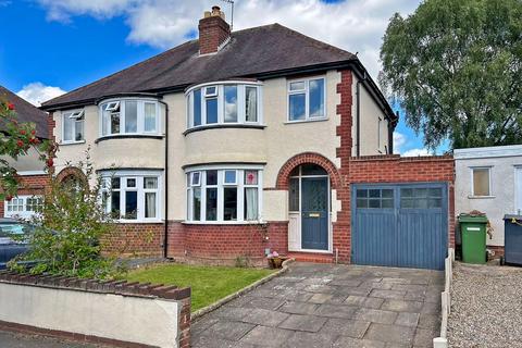 38 Canterbury Road, Penn, Wolverhampton, WV4 4EH