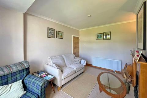 38 Canterbury Road, Penn, Wolverhampton, WV4 4EH