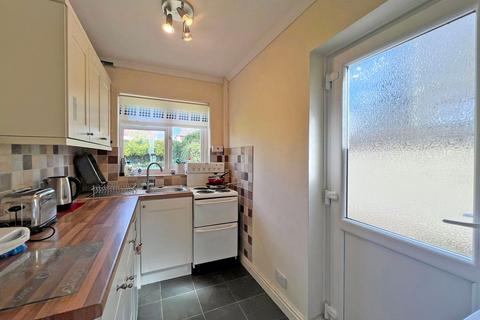 38 Canterbury Road, Penn, Wolverhampton, WV4 4EH