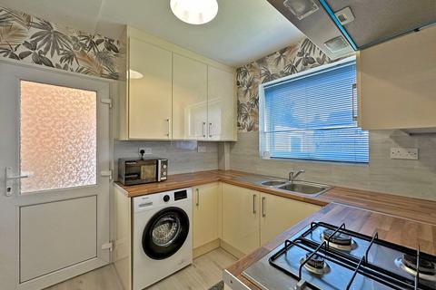 7 Park Avenue, Wombourne, Wolverhampton, WV5 0ND