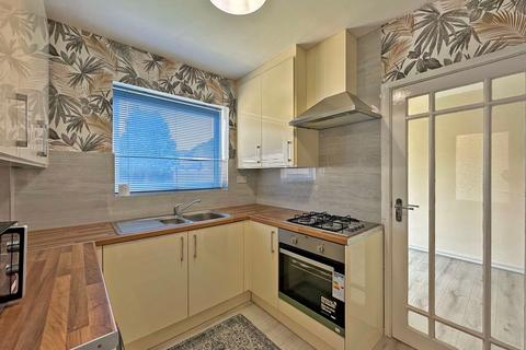 7 Park Avenue, Wombourne, Wolverhampton, WV5 0ND