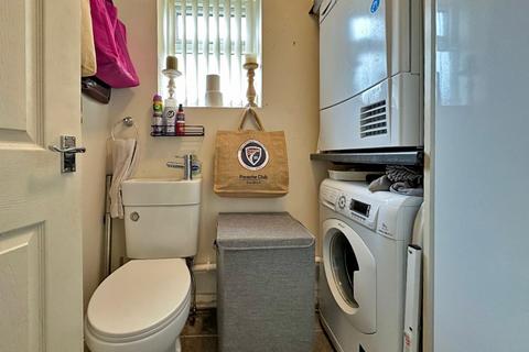 14 Forge Valley Way, Wombourne, Wolverhampton, WV5 8JT
