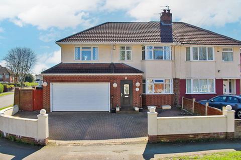 44 Blakeley Avenue, Wolverhampton, WV6 9HS