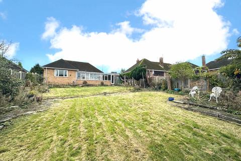 2 bedroom detached bungalow for sale, Crockington Close, Seisdon, WV5