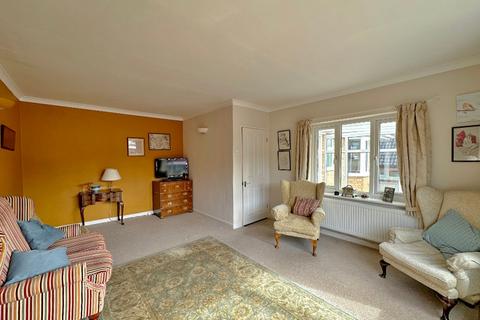 12 Crockington Close, Seisdon, Wolverhampton, WV5 7EL
