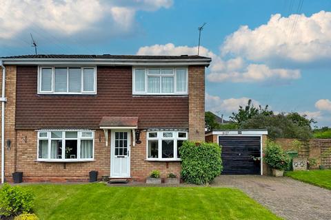 28 Millfields Way, Wombourne, Wolverhampton, WV5 8HP