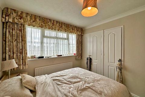 28 Millfields Way, Wombourne, Wolverhampton, WV5 8HP