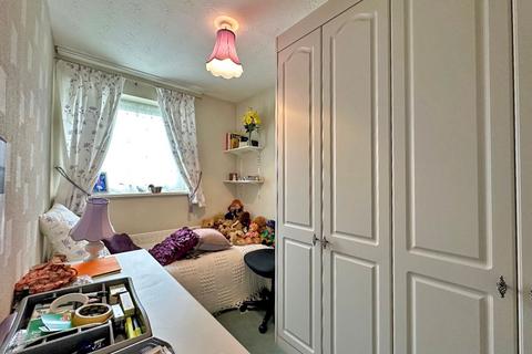 28 Millfields Way, Wombourne, Wolverhampton, WV5 8HP