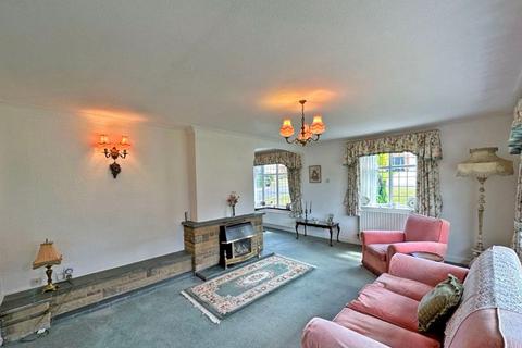 1 Copper Beech Drive, Wombourne, Wolverhampton, WV5 0LH