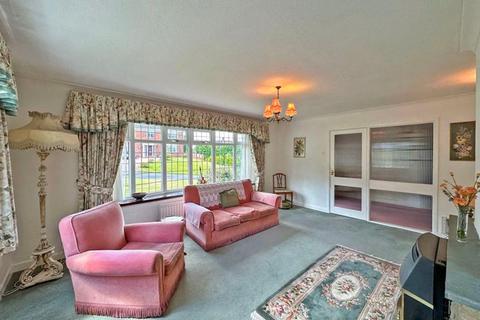 1 Copper Beech Drive, Wombourne, Wolverhampton, WV5 0LH