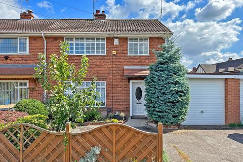 3 bedroom semi-detached house for sale, Mount Close, Wombourne, WV5