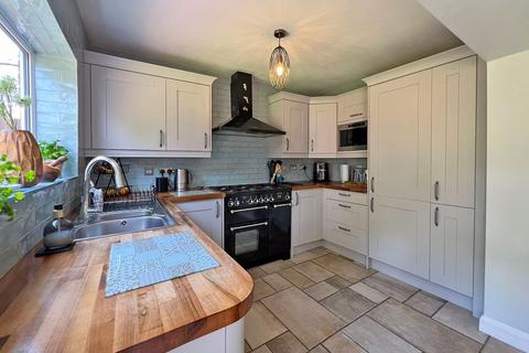 8 Horsebrook Lane, Brewood, Stafford, ST19 9EF