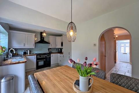 8 Horsebrook Lane, Brewood, Stafford, ST19 9EF