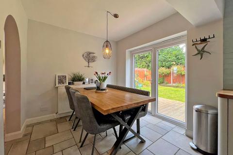 8 Horsebrook Lane, Brewood, Stafford, ST19 9EF