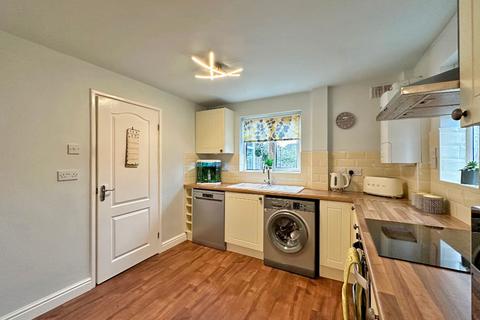 44 Sytch Lane, Wombourne, Wolverhampton, WV5 0JR