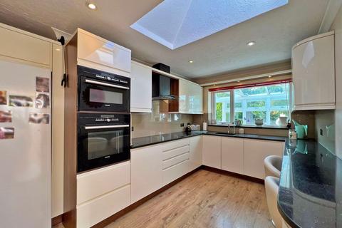 81 Cotwall End Road, Dudley, DY3 3EJ