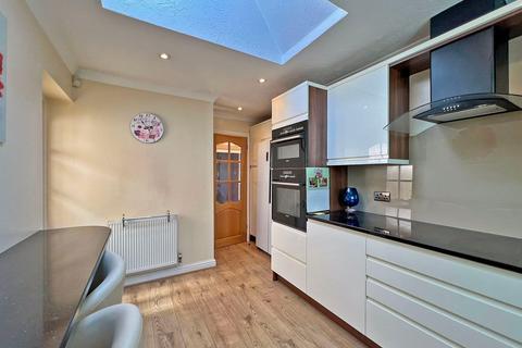 81 Cotwall End Road, Dudley, DY3 3EJ