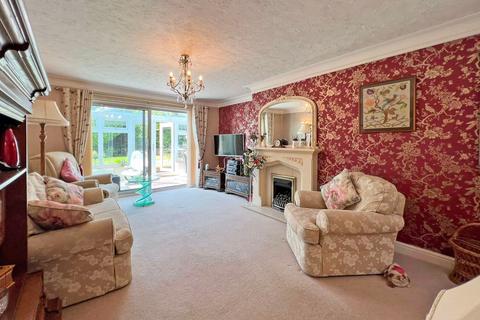 81 Cotwall End Road, Dudley, DY3 3EJ