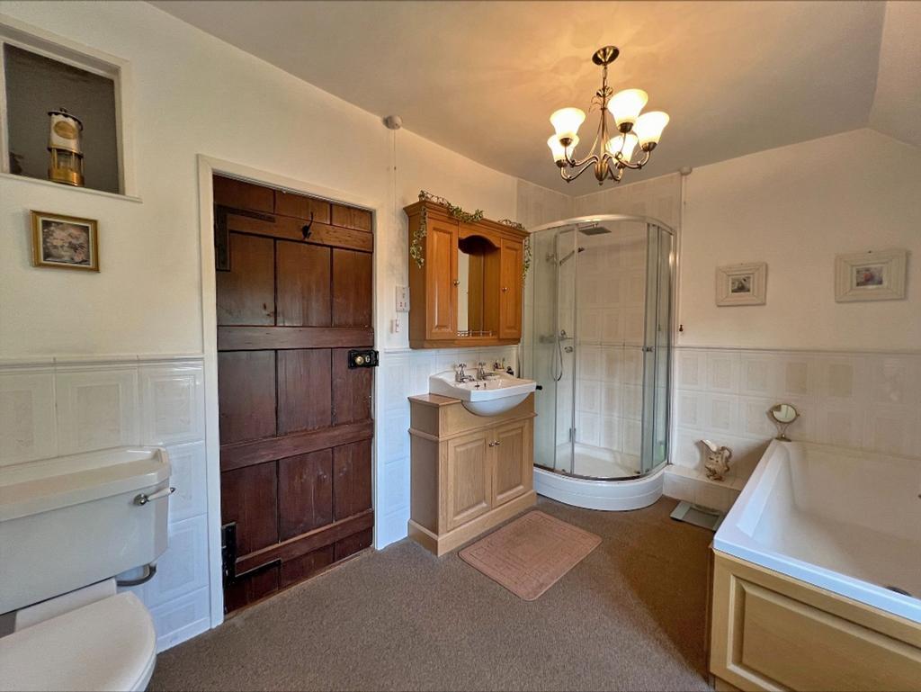 Family bathroom