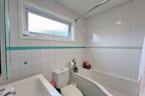 93 Chadwick Close, Merry Hill, Wolverhampton, WV4 4PJ