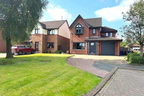 3 bedroom detached house for sale, Greenway Close, Bury BL8