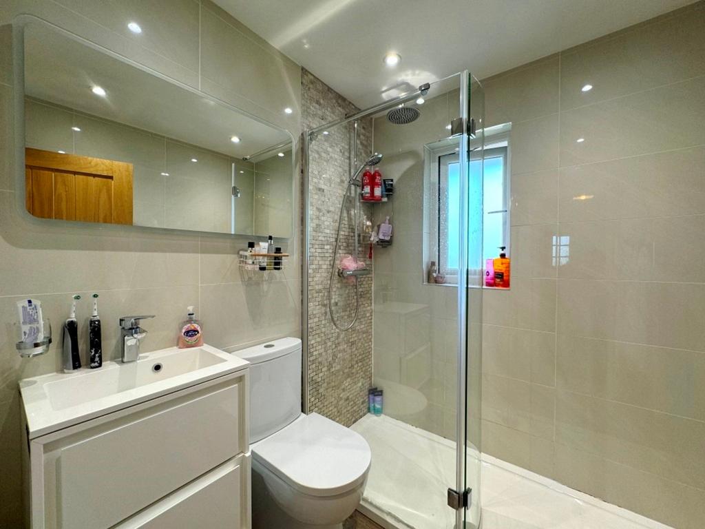 Master ensuite