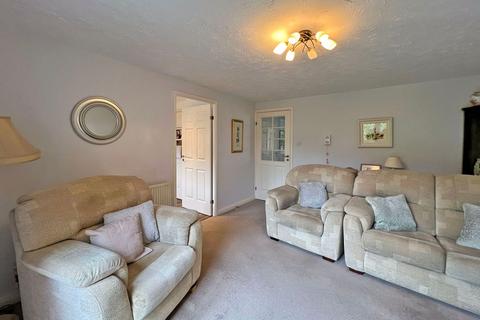 21 Crompton Court, Codsall, Wolverhampton, WV8 1GE