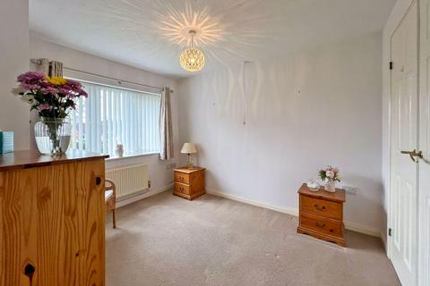 21 Crompton Court, Codsall, Wolverhampton, WV8 1GE