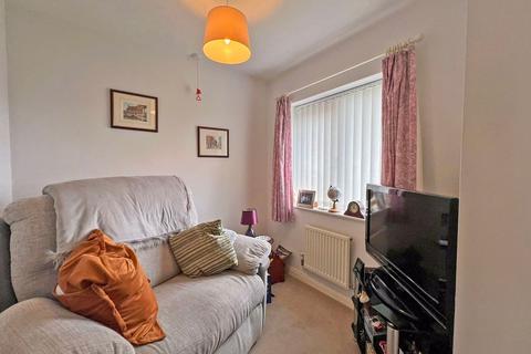 21 Crompton Court, Codsall, Wolverhampton, WV8 1GE