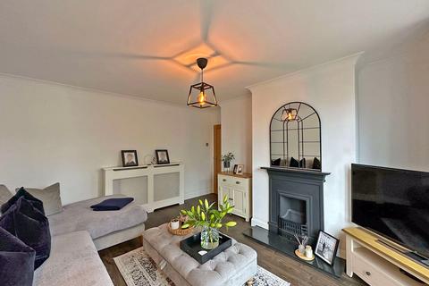124 Ellowes Road, Dudley, DY3 2LA