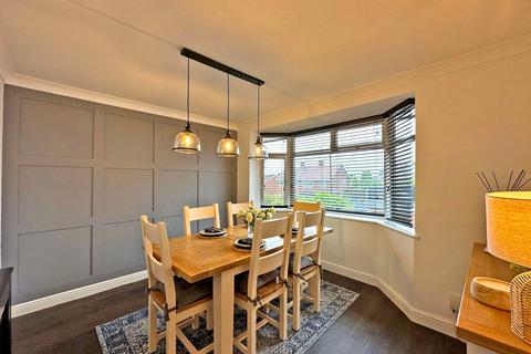 124 Ellowes Road, Dudley, DY3 2LA