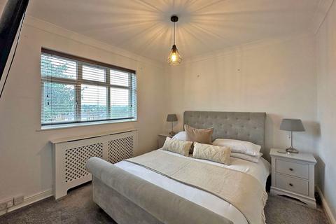 124 Ellowes Road, Dudley, DY3 2LA