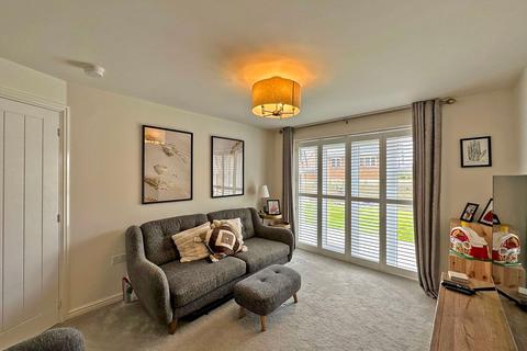 3 bedroom detached house for sale, Herringbone Way, Kingswinford, DY6