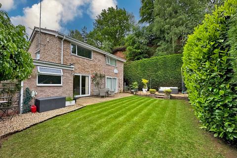 4 bedroom detached house for sale, Redcliffe Drive, Wombourne, WV5