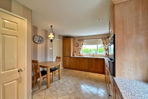 3 Copper Beech Drive, Wombourne, Wolverhampton, WV5 0LH