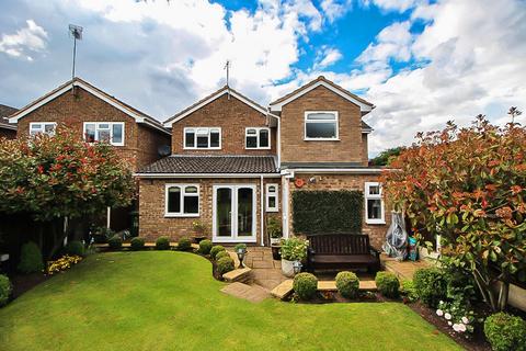 70 Millfields Way, Wombourne, Wolverhampton, WV5 8JQ
