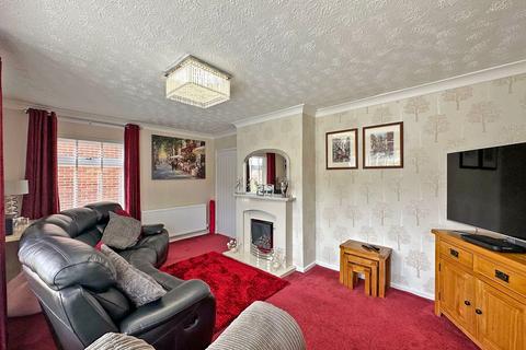 4 bedroom semi-detached house for sale, Rennison Drive, Wombourne, WV5