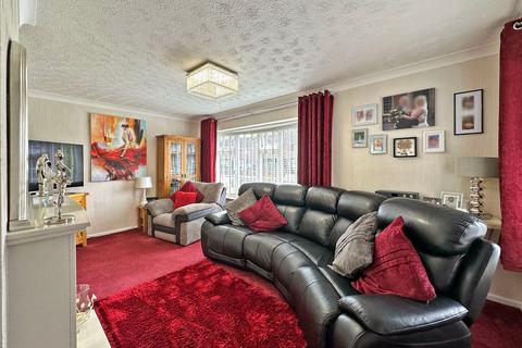 22 Rennison Drive, Wombourne, Wolverhampton, WV5 9HW