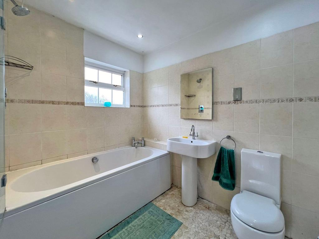 Family bathroom
