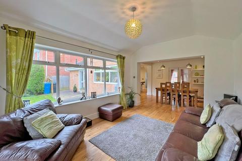 42 Baldwin Way, Swindon, Dudley, DY3 4PF