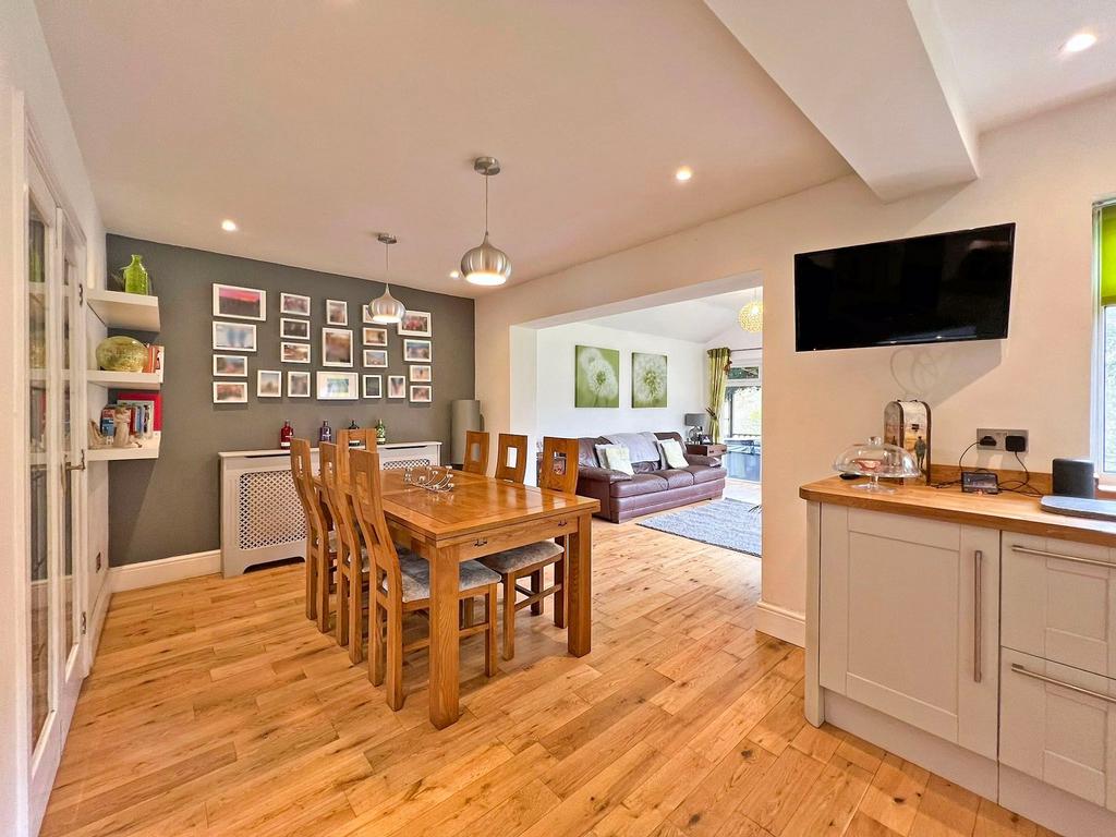 Dining/family area